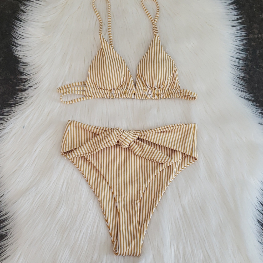 New Yellow Stripes Triangle Highwaisted Bikini Set - Picture 4 of 8